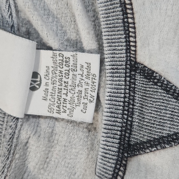 Pitbull Sweatshirt - Picture 4 of 5